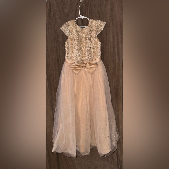 Flower girl dress - Picture 9 of 11